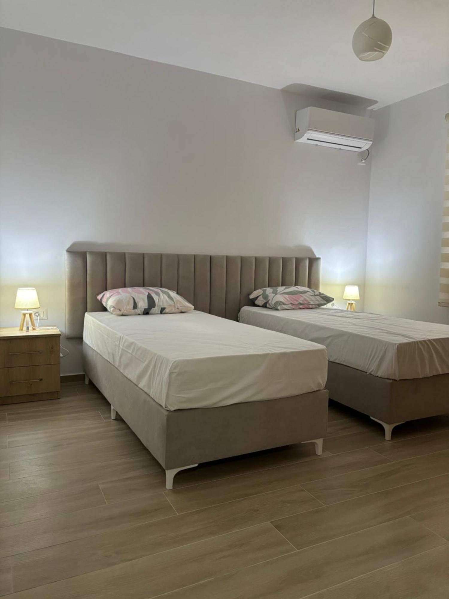 Kevi 'S Place تيرانا المظهر الخارجي الصورة